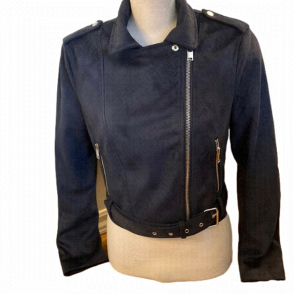 FOREVER 21 Women’s Long Sleeve Vegan Suede Moto Biker Jacket Black (Size Medium)